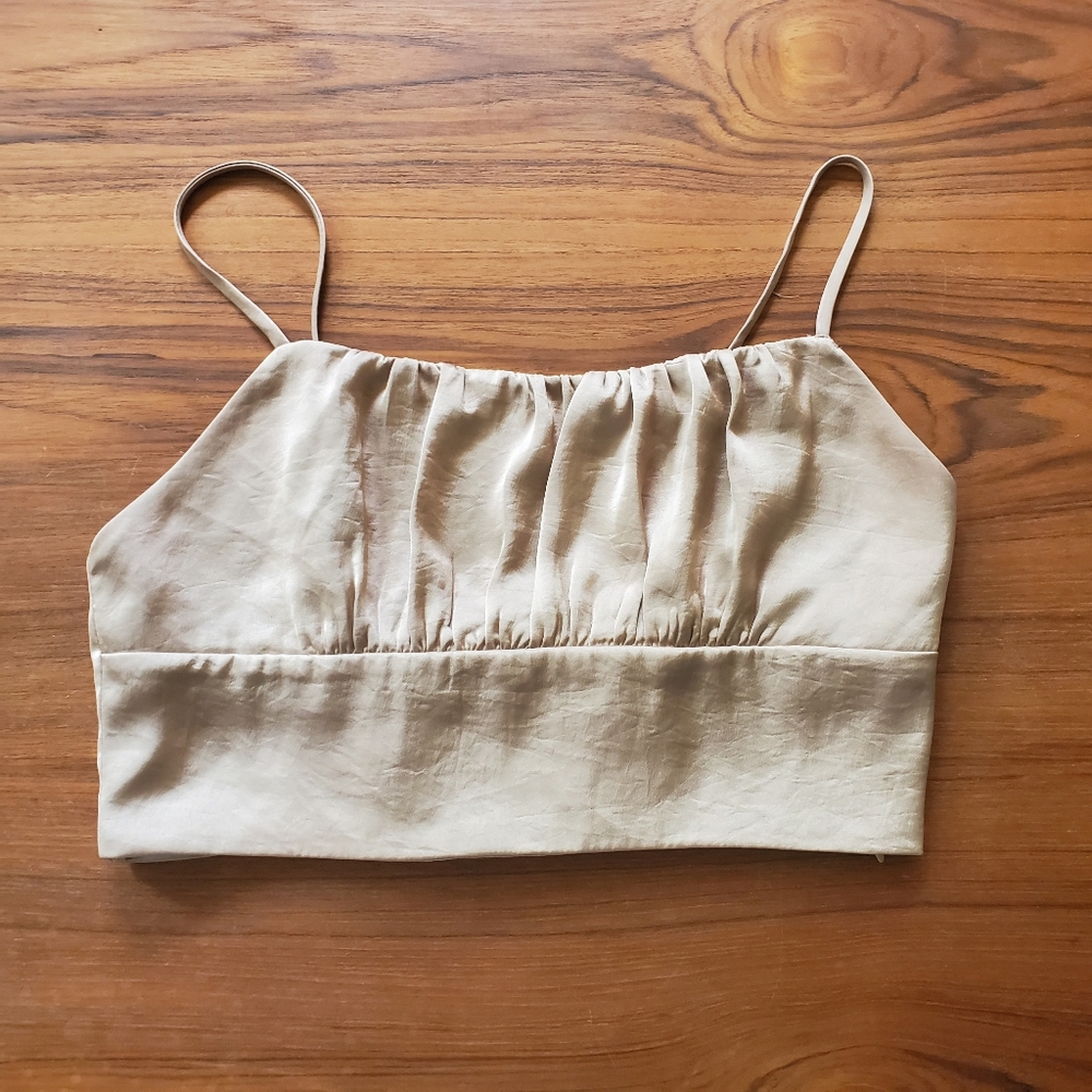 Aritzia Wilfred sonnet camisole